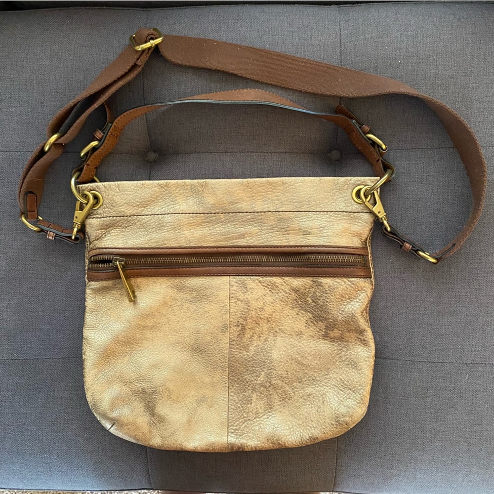 Fossil metallic gold soft leather crossbody
